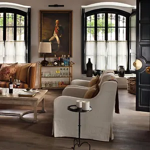 https://plaza-18.es-andalucia.com